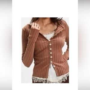 Free People Tilly Cardi XS Ribbed Knit Button Fitted Sweater Otter Brown